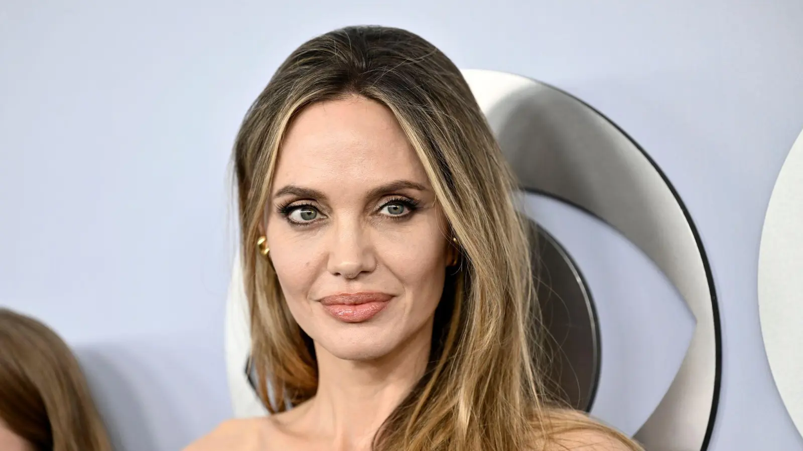 US-Hollywoodstar Angelina Jolie reiste bereits zum dritten Mal während des russischen Krieges in die Ukraine. (Archivbild) (Foto: Evan Agostini/Invision/AP/dpa)