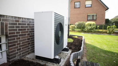 Der Staat fördert den Einbau klimafreundlicher Heizungen weiterhin, es gibt aber weniger Geld. (Symbolbild) (Foto: Daniel Reinhardt/dpa/dpa-tmn)