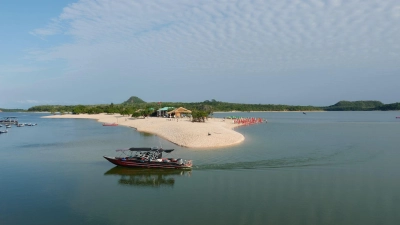 Ein Strand wie aus dem Bilderbuch: Ilha do Amor gegenüber von Alter do Chão. (Foto: Andreas Drouve/dpa-tmn)