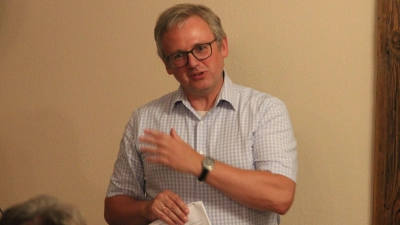 Der neue Ortsvorsitzende der CSU Rothenburg: Marcus Pfalzer. Er wurde mit 29 von 30 möglichen Stimmen gewählt.  (Foto: Clarissa Kleinschrot)