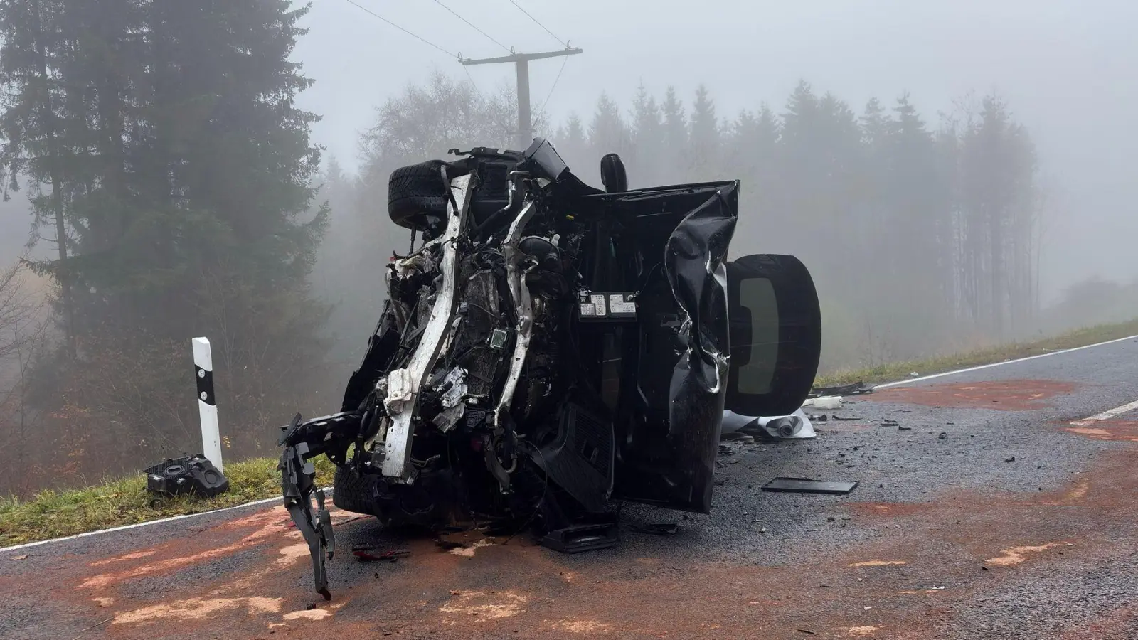 2025 starben 507 Menschen im Freistaat im Straßenverkehr - 12 mehr als im Vorjahr. (Symbolbild) (Foto: Pascal Höfig/NEWS5/dpa)