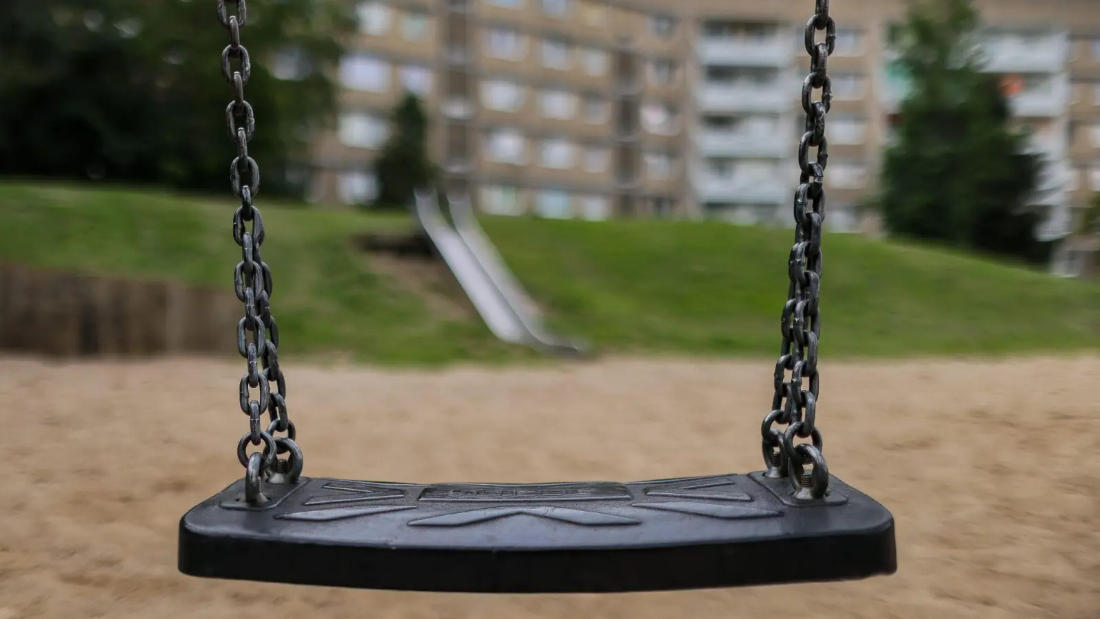 Vor allem Kinder und Jugendliche mit Einwanderungsgeschichte sind in Deutschland armutsgefährdet. (Archivbild) (Foto: Jan Woitas/dpa)