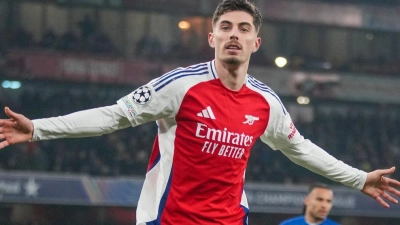 So sehen ihn die Arsenal-Fans am liebsten: Kai Havertz. (Archivbild) (Foto: Kin Cheung/AP/dpa)