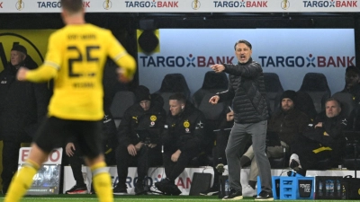 BVB-Coach Niko Kovac will mit seinem Team beim Rekordemeister in München punkten.  (Foto: Fabian Strauch/dpa)
