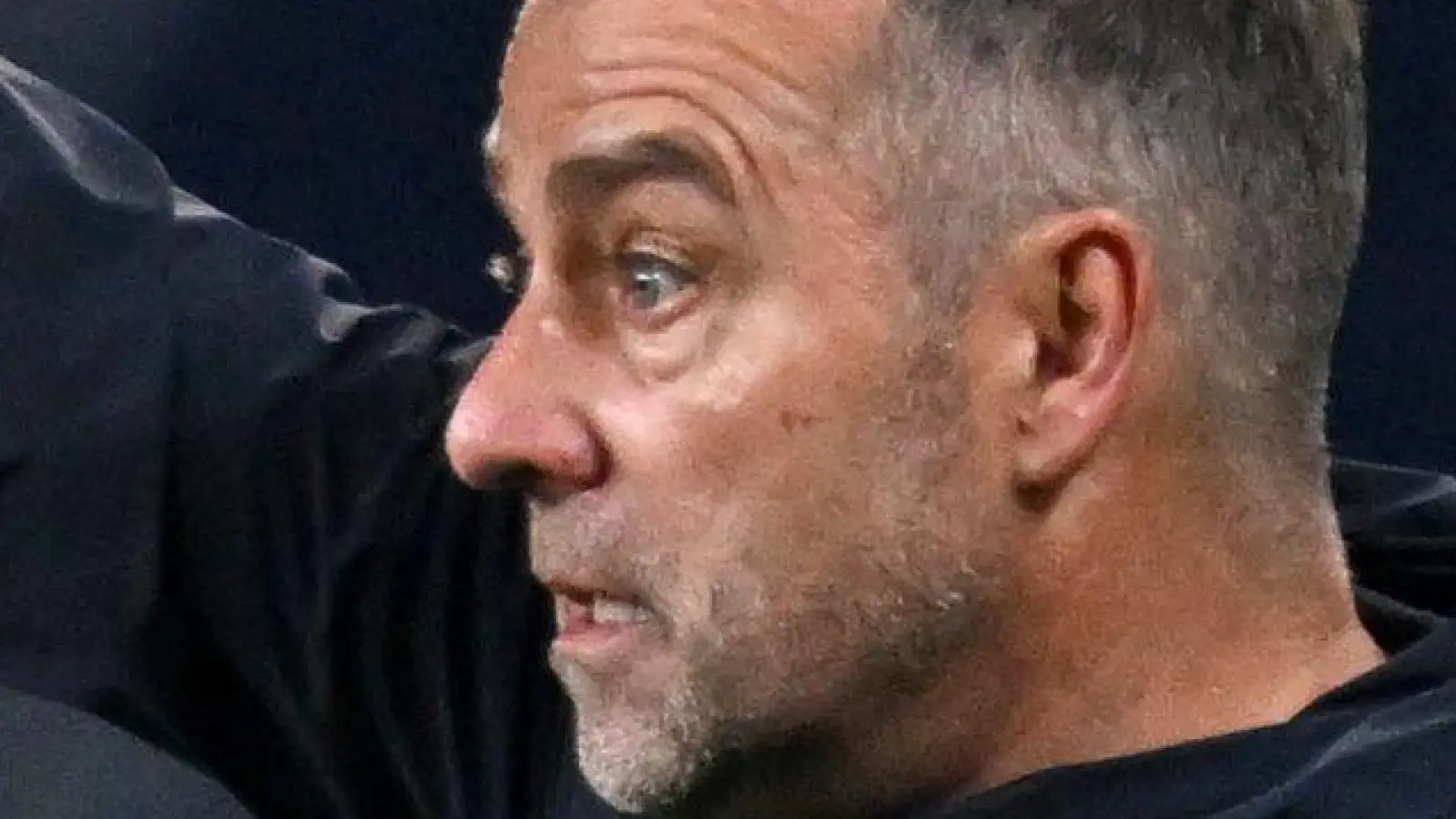Hansi Flick bleibt wohl noch länger beim FC Barcelona (Foto: Federico Gambarini/dpa)