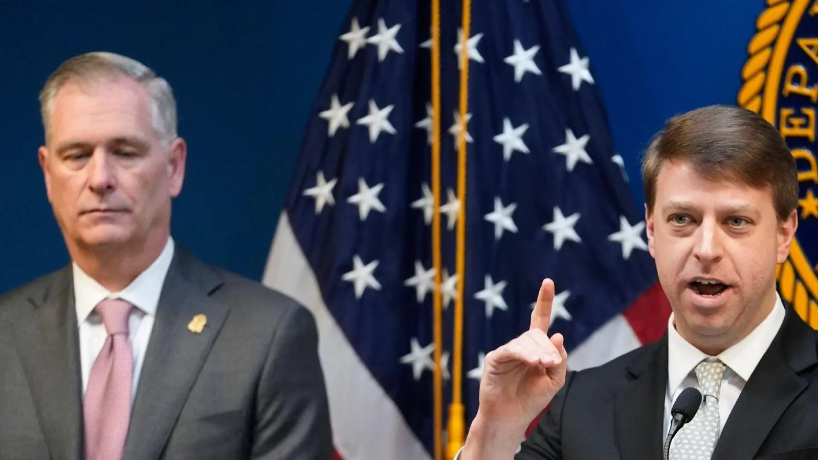 Ein 18-Jähriger soll laut FBI einen Terroranschlag an Silvester geplant haben.  (Foto: Erik Verduzco/AP/dpa)