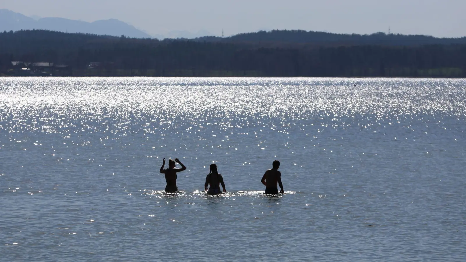 Am Starnberger See lebt sich&#39;s ausgesprochen angenehm - und die arbeitende Bevölkerung ist gesünder als andernorts. (Symbolbild)   (Foto: Karl-Josef Hildenbrand/dpa)