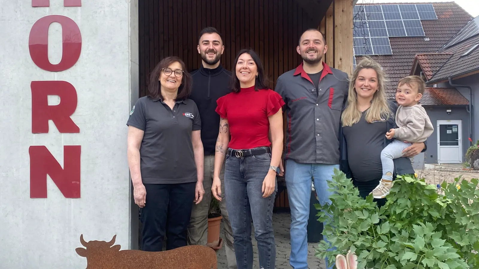 Die Familie Horn freut sich über das 30. Firmenjubiläum und auf Ihren Besuch. (Foto: Metzgerei Horn)