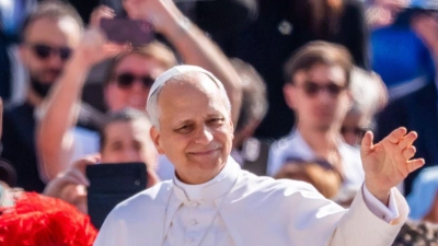 Bad in der Menge: Papst Leo. (Foto: Michael Kappeler/dpa)