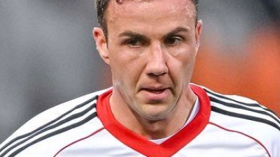 Mario Götze hat seinen Vertrag bei Eintracht Frankfurt verlängert. (Archivbild)  (Foto: Harry Langer/dpa)