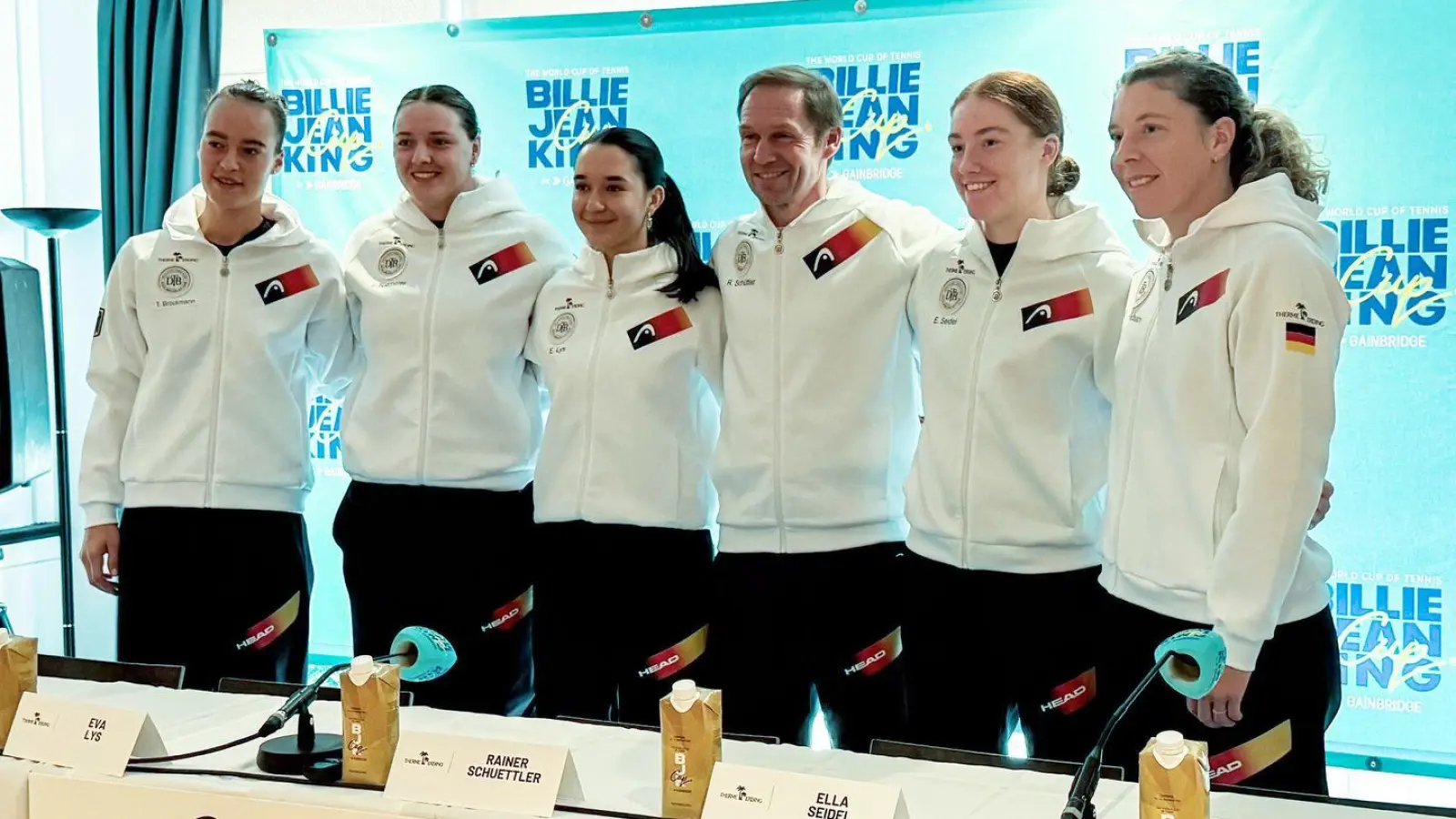 Ein ersatzgeschwächtes deutsches Tennis-Team kämpft gegen den Abstieg aus der Weltgruppe im Billie Jean King Cup. (Foto: Manuel Schwarz/dpa)