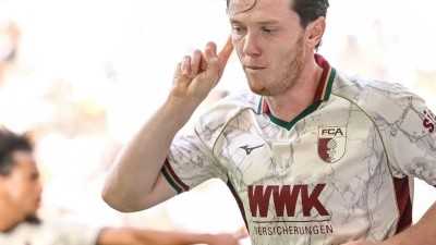 Michael Gregoritsch dürfte beim FC Augsburg bald zum Rekordmann werden. (Archivbild) (Foto: Harry Langer/dpa)