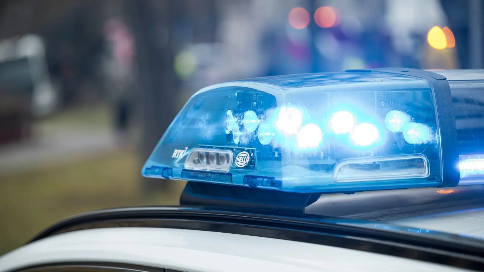 Die Polizei nahm den Mann in Gewahrsam. (Symbolbild) (Foto: Daniel Vogl/dpa)