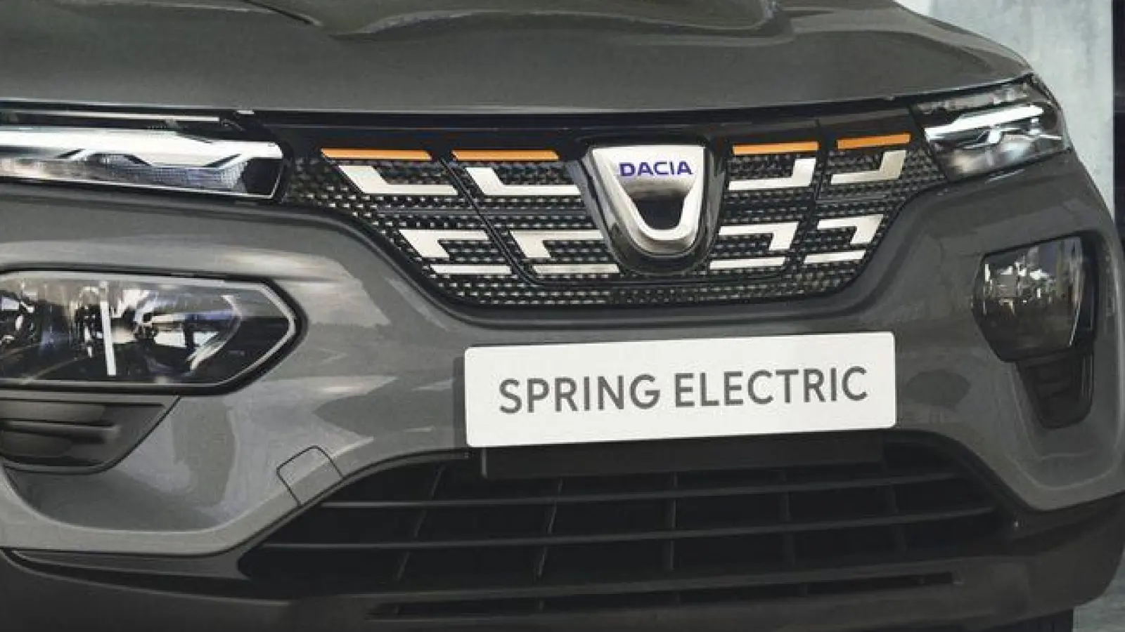 Frisch wie der Frühling? Dacia ist als Billigmarke oder - positiver ausgedrückt - Marke mit viel Auto fürs Geld bekannt - was kann der Dacia Spring aber als Gebrauchter? (Foto: Dacia/dpa-tmn)