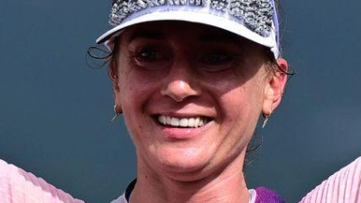 Laura Philipp jubelt über ihren zweiten Platz auf Hawaii. (Foto: Donald Miralle/Getty Images North America for IRONMAN/dpa)