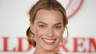 Margot Robbie ist als Produzentin und Schauspielerin im Einsatz. (Archivbild) (Foto: Jordan Strauss/Invision/dpa)