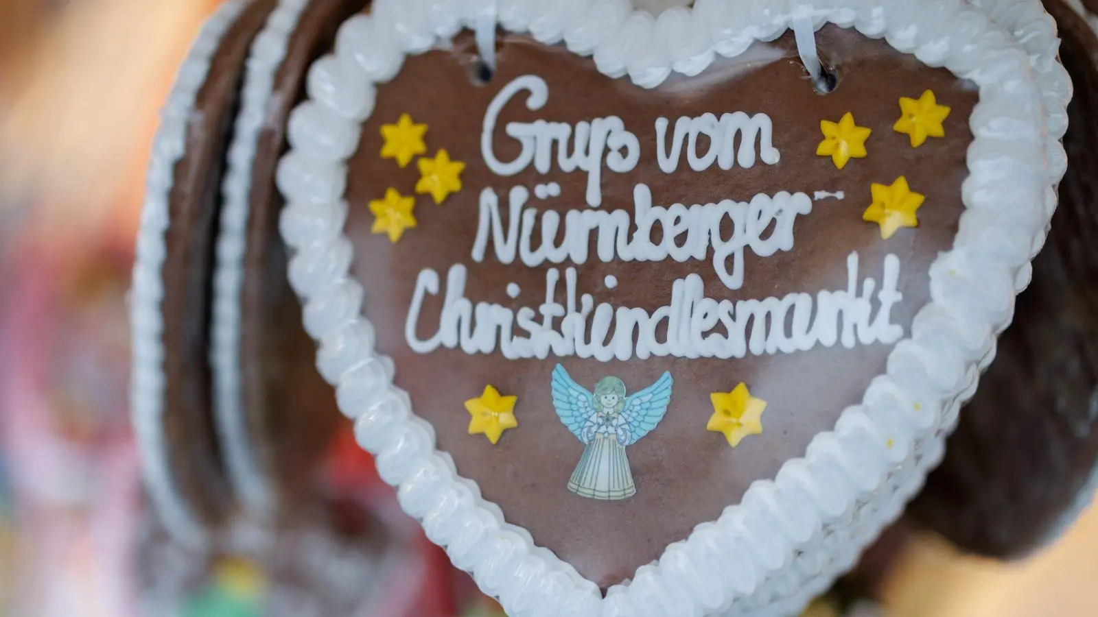 Der Nürnberger Christkindlesmarkt 2024 ist eröffnet. (Foto: Daniel Karmann/dpa)