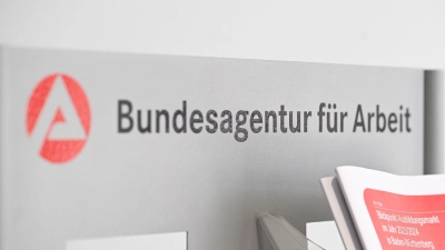 Die Bundesagentur für Arbeit stellt ihre Statistik für den Monat Mai vor (Archivbild).  (Foto: Bernd Weißbrod/dpa)