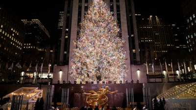 Weihnachten in New York: Die Ferien für Schülerinnen und Schüler beginnen dank eines Zwölfjährigen nun früher und nicht erst am 24. Dezember (Foto: Illustration) (Foto: John Minchillo/AP/dpa)