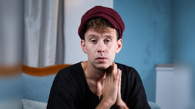 Simon Marian Hoffmann behandelt in seinem Buch „Aufstand der Jugend” und dem gleichnamigen Film den Generationenkonflikt.  (Foto: Marco Lebold)