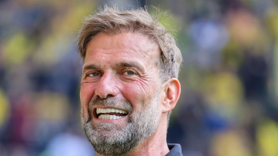 Trainerlegende Jürgen Klopp hat seinen Wechsel zum Red-Bull-Konzern verteidigt und damit auf die Kritik in den vergangenen Wochen reagiert. (Foto: Christoph Reichwein/dpa)