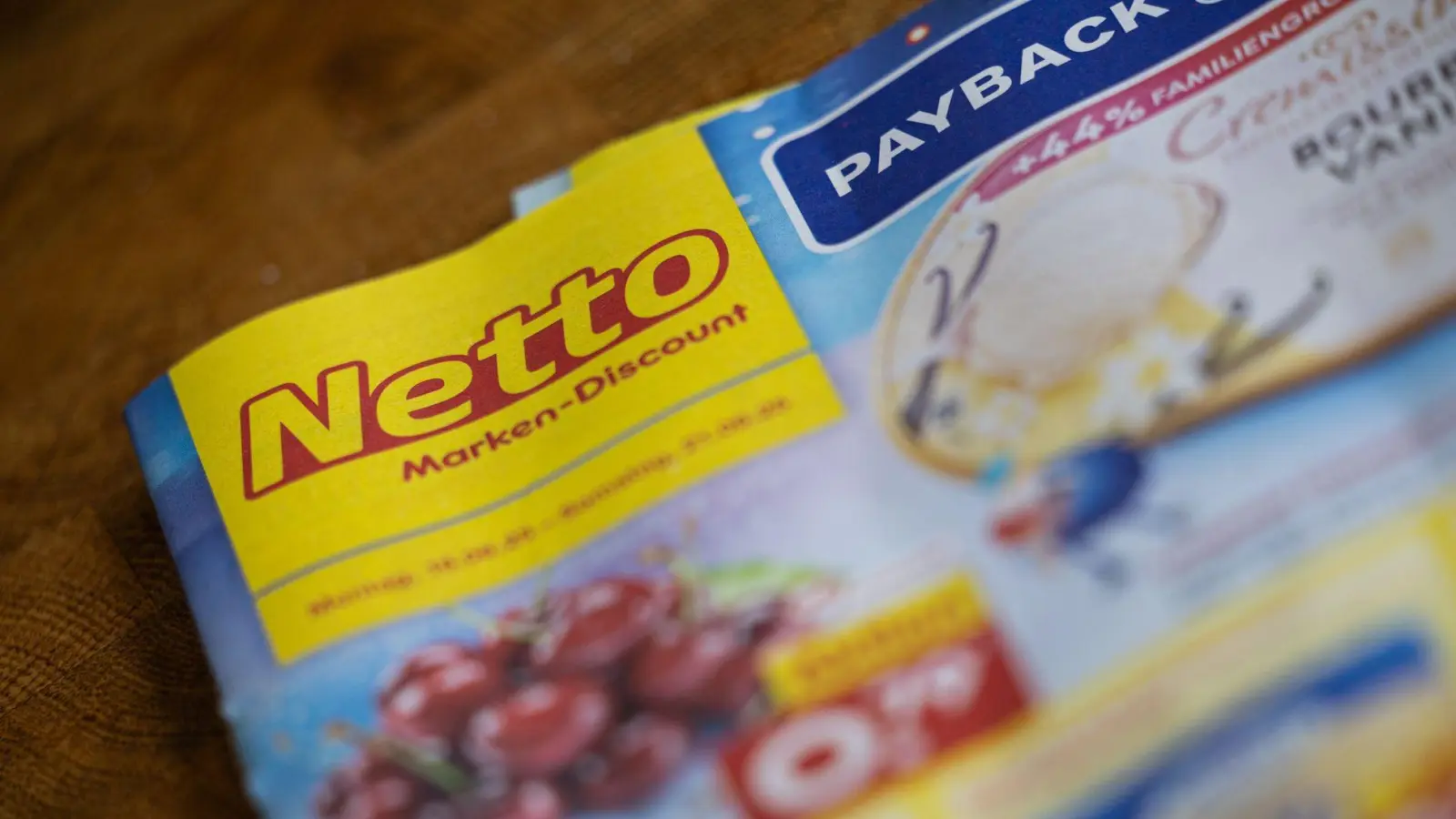 Der BGH nimmt eine Kaffee-Werbung des Discounters unter die Lupe. (Foto: Hannes P. Albert/dpa)