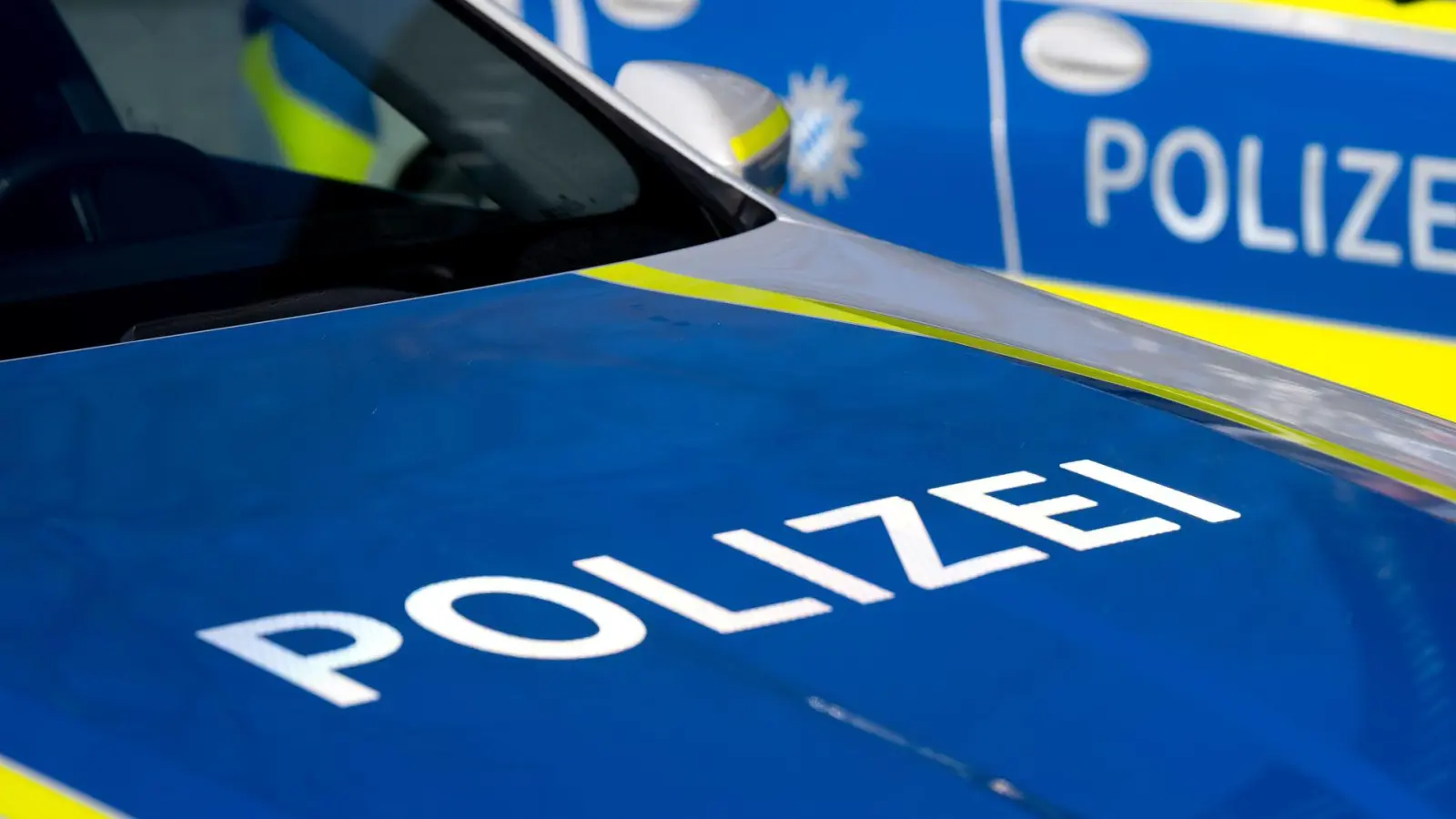 Bei einem Verkehrsunfall ist ein 57 Jahre alter Motorradfahrer im Landkreis Miesbach ums Leben gekommen. (Symbolbild) (Foto: Sven Hoppe/dpa)