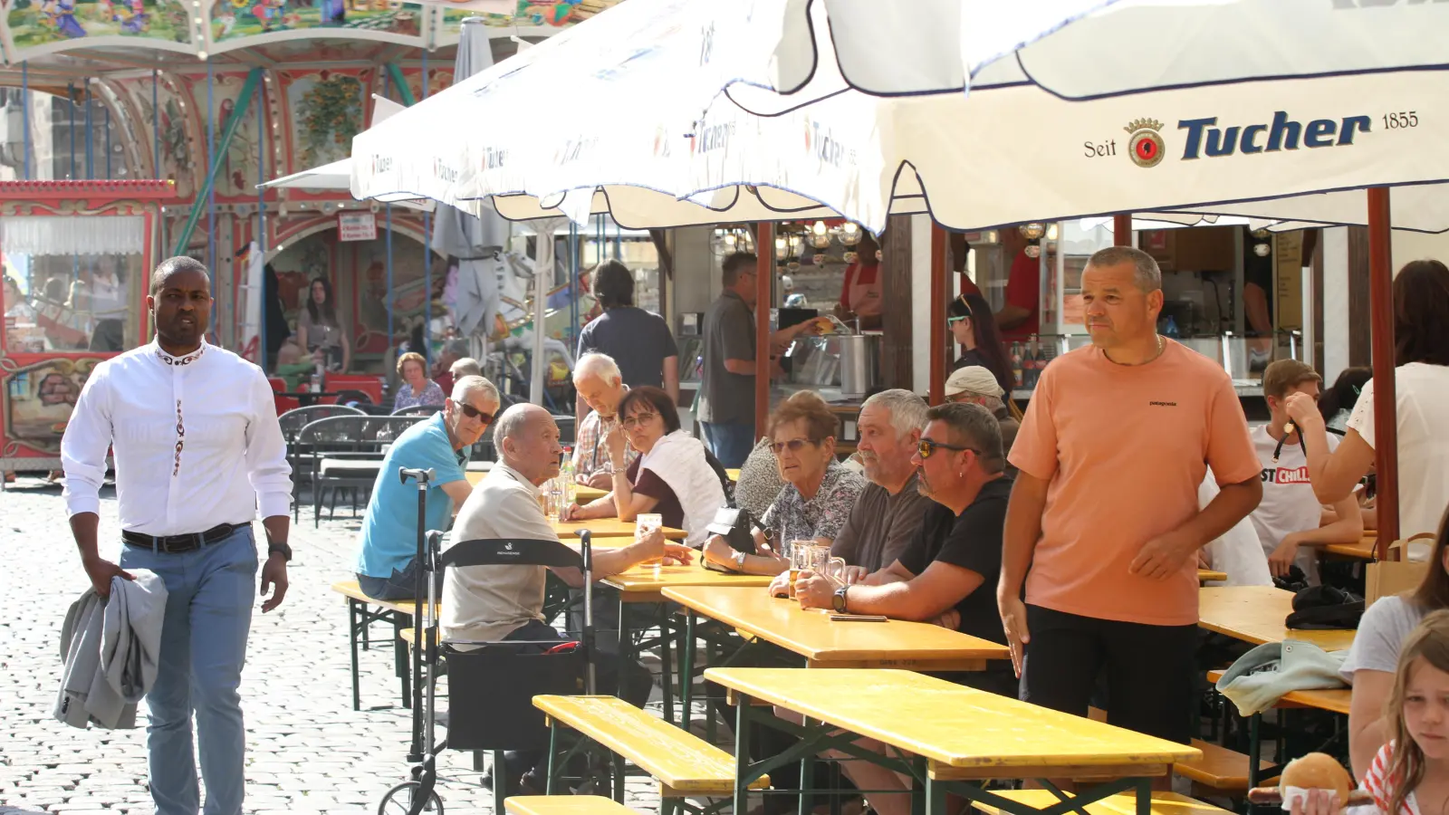 Bieranstich, Livemusik und ordentlich Trubel: Das sind die Impressionen unserer Reporter vom Ansbacher Altstadtfest 2023. (Foto: Tizian Gerbing)