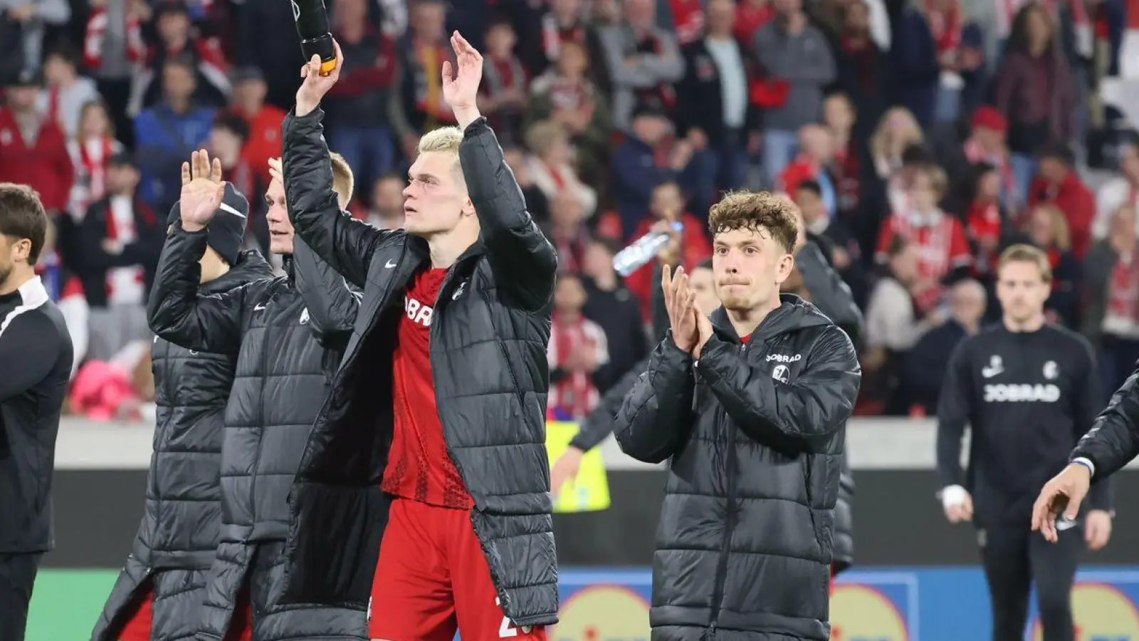 Der SC Freiburg steht vor dem Halbfinal-Einzug in der Europa League. (Foto: Philipp von Ditfurth/dpa)