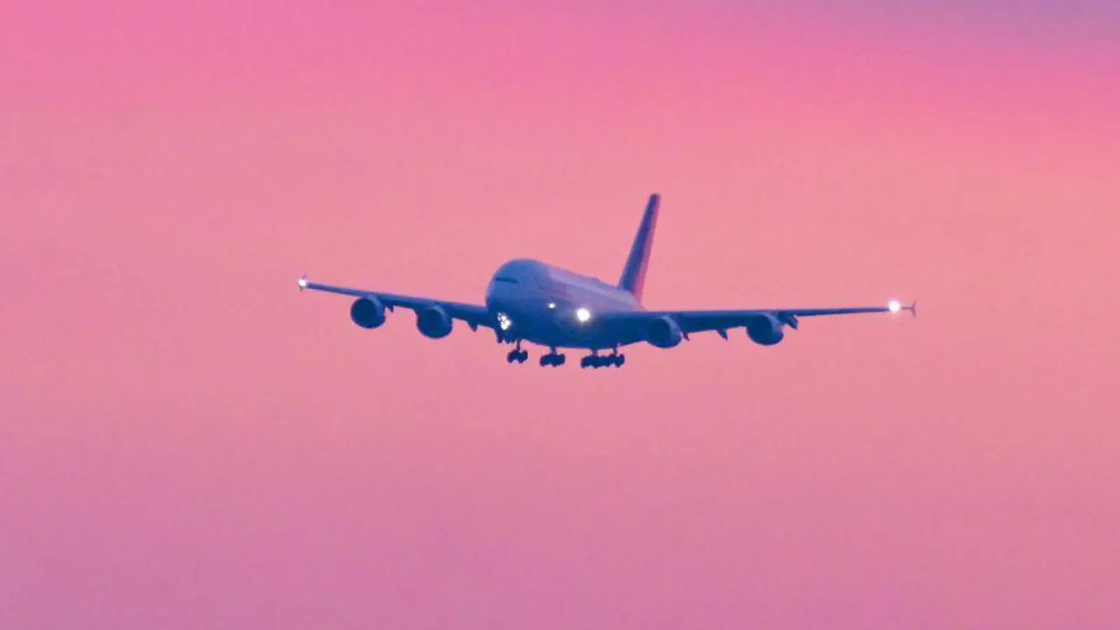 Die Lage im Nahen Osten wirkt sich auch auf den Luftverkehr in Deutschland aus. Viele Flüge fallen aus. (Foto: Malin Wunderlich/dpa)