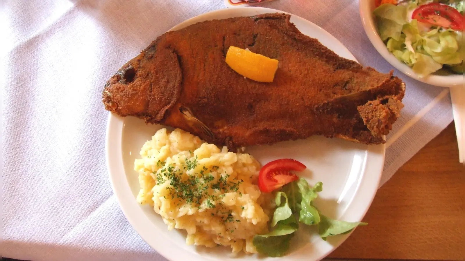 Karpfen gehört zu den beliebten Klassikern der fränkischen Küche. (Foto: Christian Treffer)