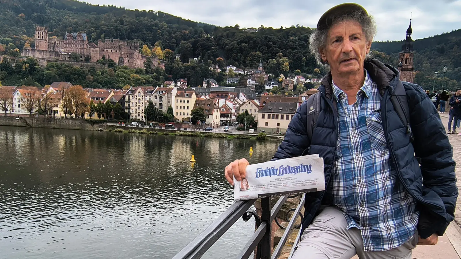 Mit der FLZ unterwegs: Vom Ausflug nach Heidelberg grüßten Brigitte und Johann Hofmann aus Sondernohe. (Foto: Brigitte Hofmann)
