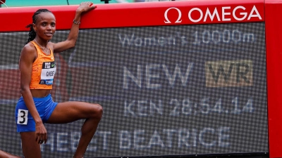 Beatrice Chebet stellte in Eugene einen neuen Weltrekord über 10.000 Meter auf. (Foto: Thomas Boyd/FR24134 AP/dpa)