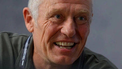 Kommt er noch einmal zurück als Profitrainer? Christian Streich schließt es zumindest nicht aus. (Archivbild)  (Foto: Hendrik Schmidt/dpa)