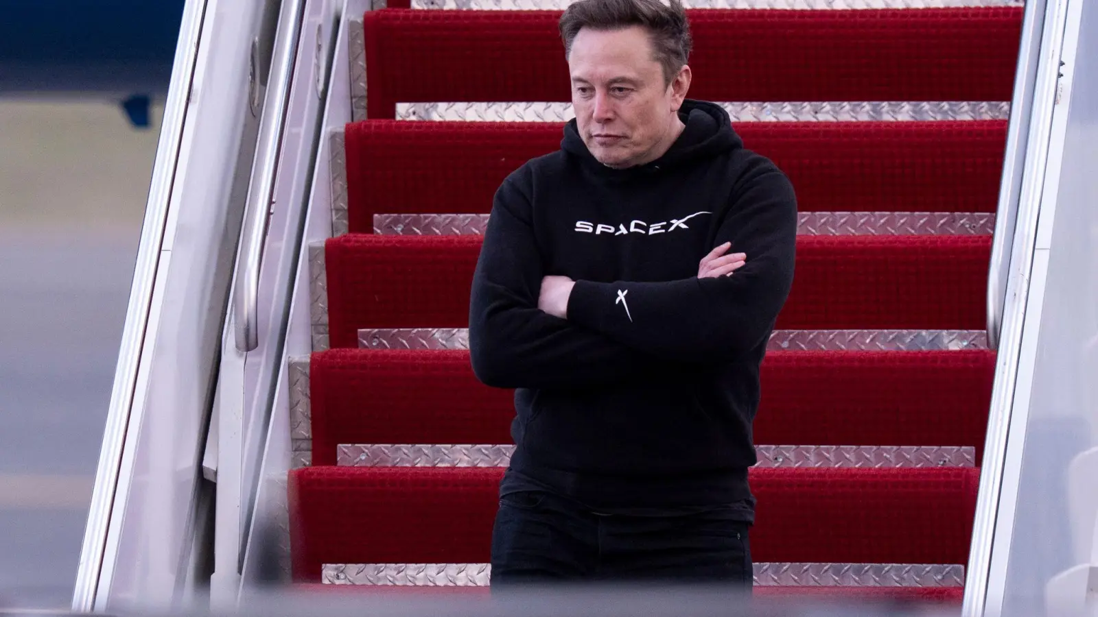 Musk finanziert seinen Lebensstil gern über mit Aktien besicherte Kredite. (Archivbild) (Foto: Chris Szagola/AP/dpa)