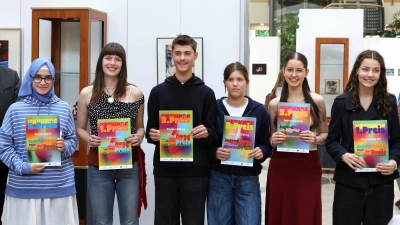 Freuten sich über ihre Auszeichnung (von links): Feyza Küçük, Laura Klein, Florian Rißling, Johanna Rißling, Leona Werwein und Carla Sophia Ruf bei der Verleihung des Jugendförderpreises. (Foto: Thomas Wirth)