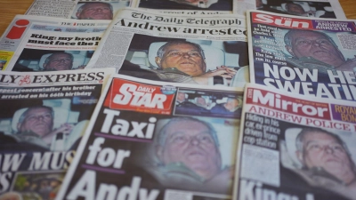 Das Gesicht des britischen Ex-Prinzen ist am Freitag auf den Titelseiten britischer Zeitungen.  (Foto: Yui Mok/PA Wire/dpa)