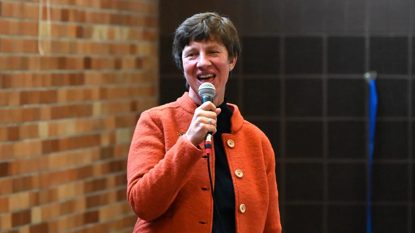 Kerstin Stiegler, Leiterin der Grundschule in Neuhof/Zenn: „Es ist wichtig, den Kindern die Natur nahezubringen.“ (Foto: Manfred Blendinger)