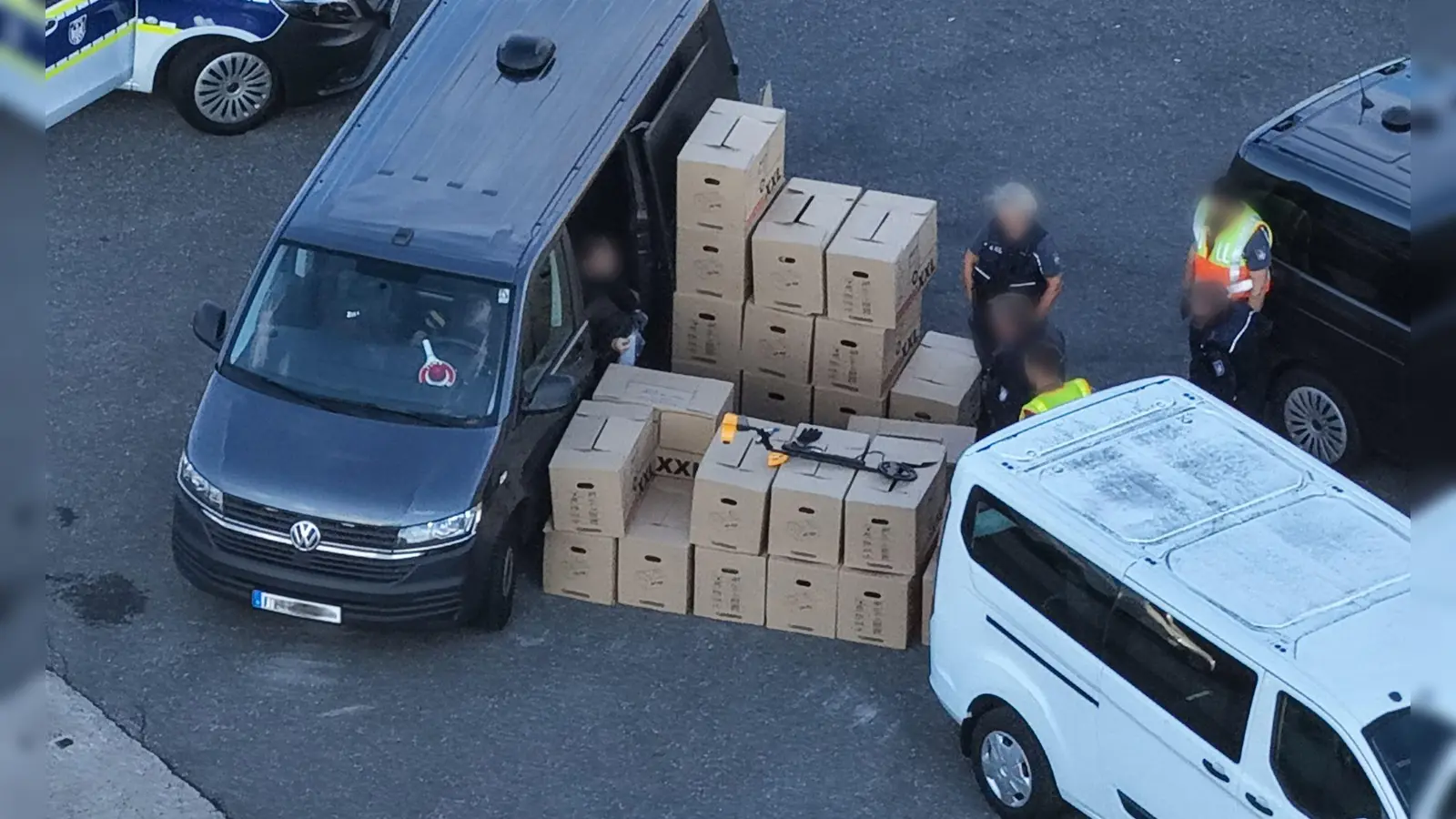 Ermittler haben im Hamburger Hafen mehr als 400 Kilogramm Kokain gefunden.  (Foto: Fabian Höfig/NEWS5/dpa)