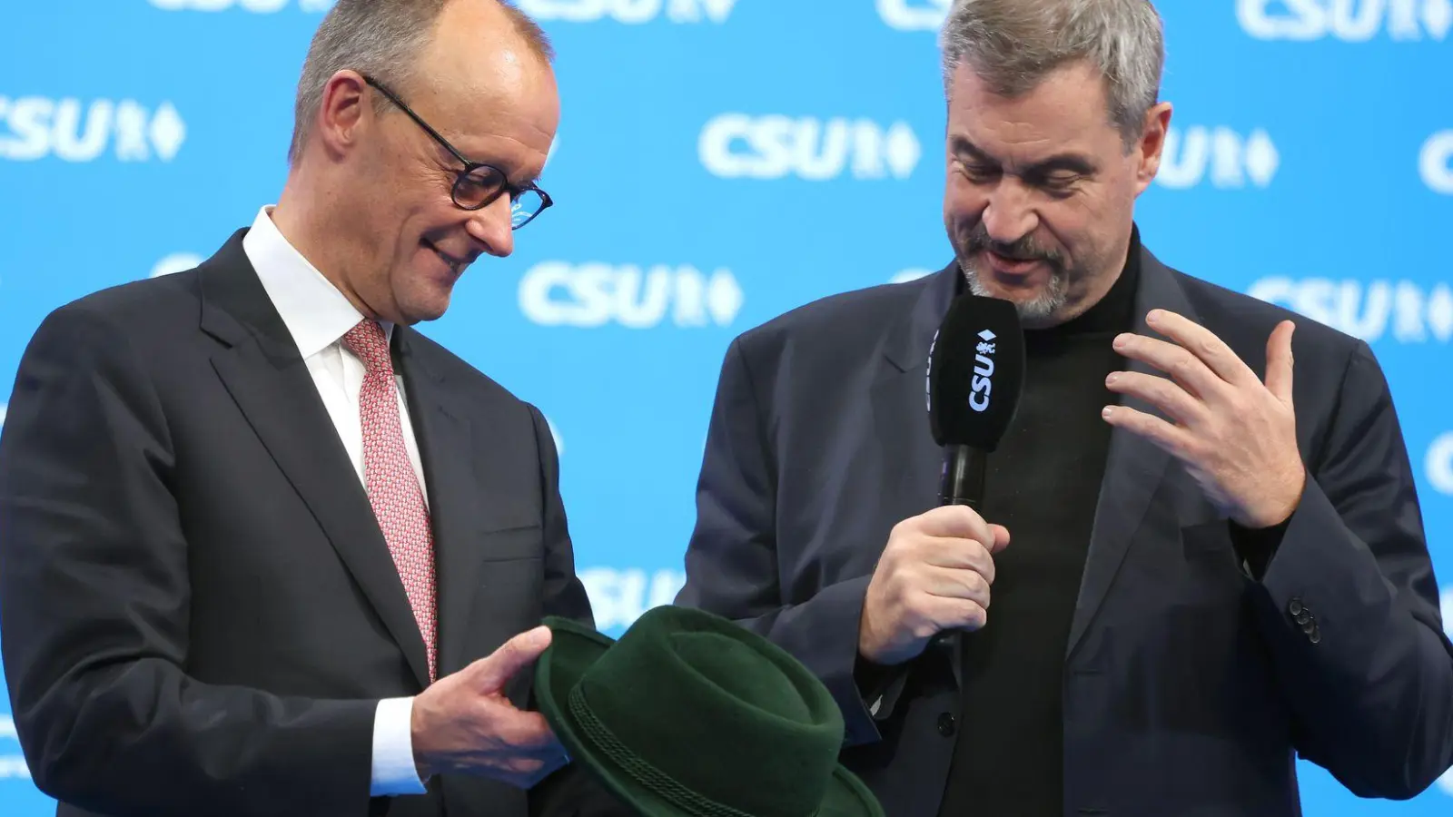 Beim CSU-Parteitag vor einem Jahr war die Stimmung in der Union noch deutlich besser - inzwischen hadern auch in der CSU viele mit der Regierungsarbeit von Kanzler Friedrich Merz (CDU). (Archivbild) (Foto: Karl-Josef Hildenbrand/dpa)