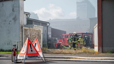 Nach dem verheerenden Brand eines Fabrikgebäudes in Wunsiedel verlegt der Kabelhersteller Pfisterer seine Produktion dauerhaft nach Tschechien. (Foto: Daniel Vogl/dpa)