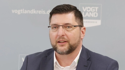 Landrat Thomas Hennig: „Unsere Mundart ist nicht nur Sprache, sie ist auch Heimatgefühl“. (Archivbild) (Foto: Bodo Schackow/dpa)