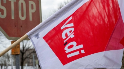 Die Warnstreiks im kommunalen Nahverkehr gehen weiter. (Archivbild) (Foto: Stefan Puchner/dpa)