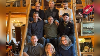 Die Kandidatinnen und Kandidaten der Freien Wähler Trautskirchen: Norbert Zeilinger, Bernd Ortner, Robert Vestner, Florian Weiskopf, Martin Bardenbacher, Christian Kemler, Dominic Brunner, Gabi Lichtenberg, Heidemarie Kinzler (von links oben). (Foto:  Norbert Lichtenberg)