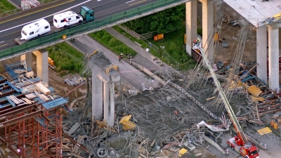 Nun steht der Statiker der Brücke vor Gericht. (Foto: Hajo Dietz/dpa)