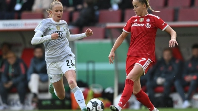 Die Frauen-Bundesliga macht sich auf den Weg in die Selbstständigkeit. (Archivbild) (Foto: Fabian Strauch/dpa)