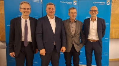 Von links: Martin Assum, Staatsminister Christian Bernreiter, Heinrich Schmidt und Hubert Wagner (Foto: Daniela Ramsauer)