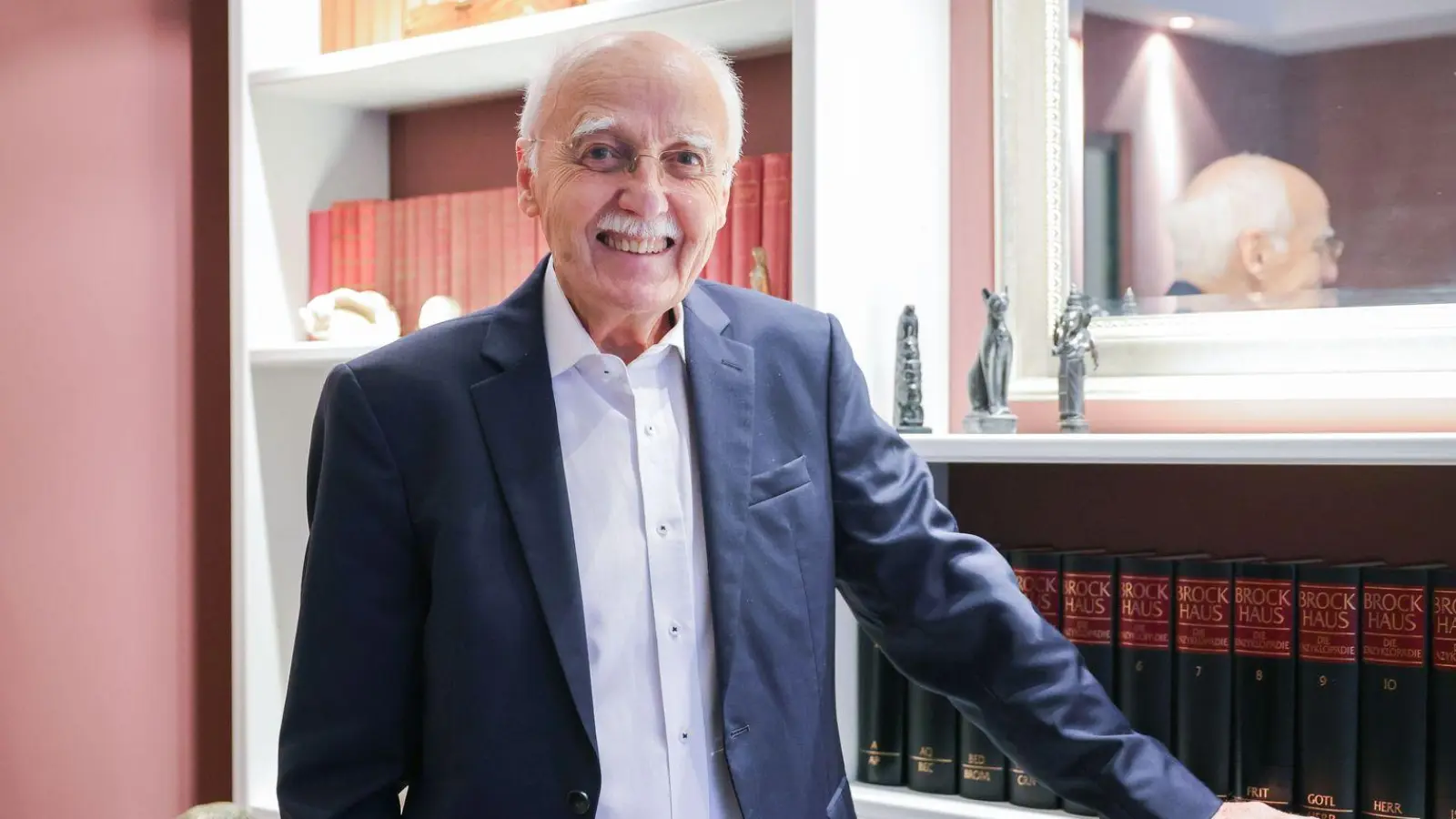 Für Zukunftsforscher Horst Opaschowski hat der Rückgang des Reisens per Anhalter mit einem fehlenden Sicherheitsgefühl zu tun. (Archivbild) (Foto: Christian Charisius/dpa)
