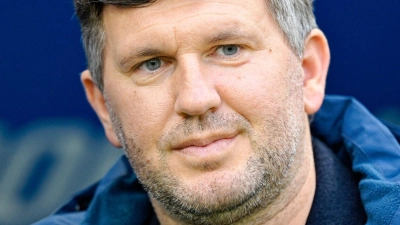 War vom VfL Wolfsburg umworben: Sport-Geschäftsführer Andreas Schicker von der TSG 1899 Hoffenheim. (Archivbild) (Foto: Uwe Anspach/dpa)