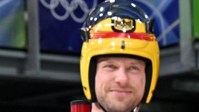 Tobias Wendl (l) und Tobias Arlt holen Bronze. (Foto: Robert Michael/dpa)